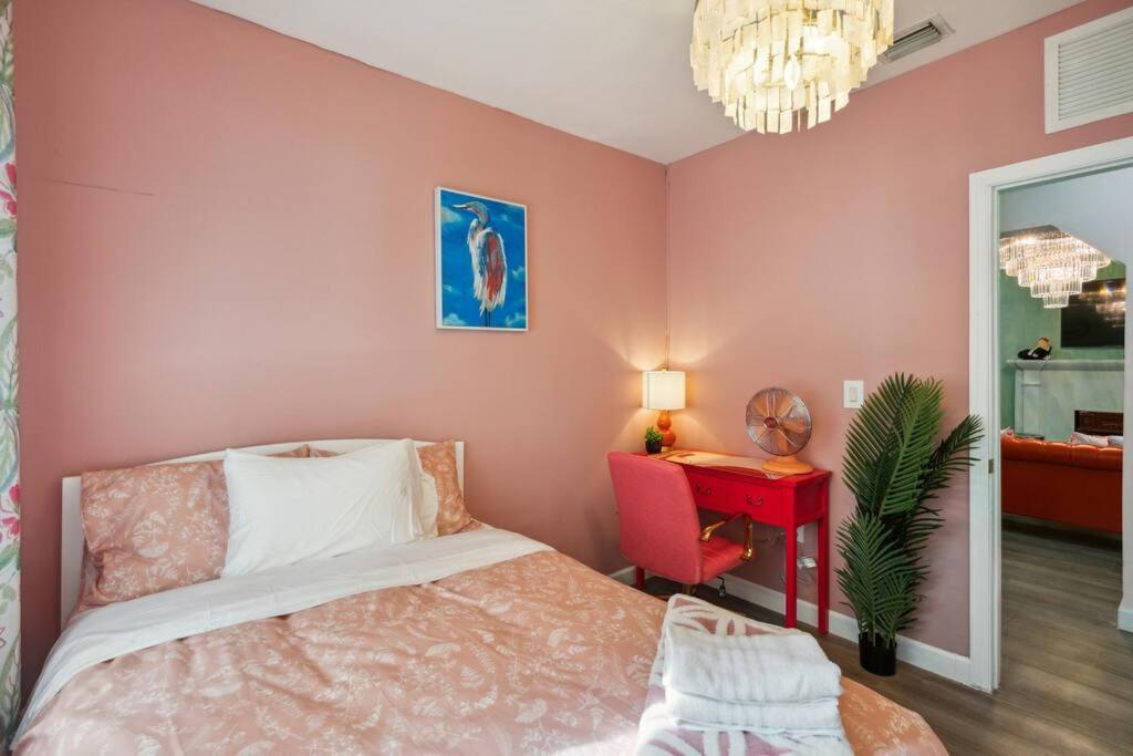 New! Havana Nights Villa ! Walk To Calle Ocho! Miami Exterior photo